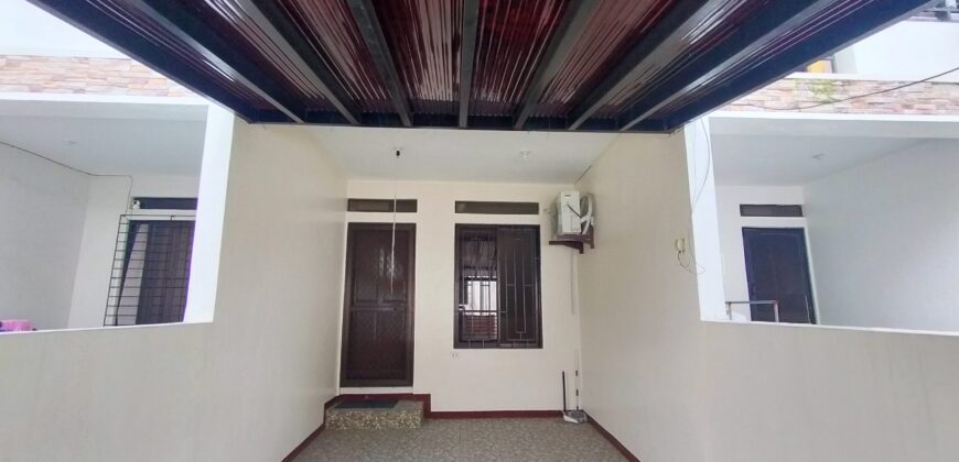 Townhouse For Sale in Paranaque