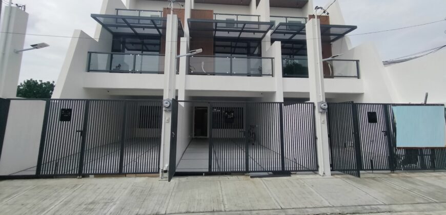 Townhouse For Sale in Pilar, Las Pinas