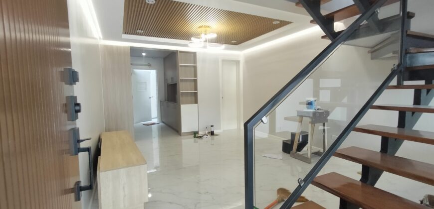 Townhouse For Sale in Pilar, Las Pinas