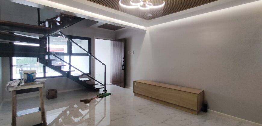 Townhouse For Sale in Pilar, Las Pinas