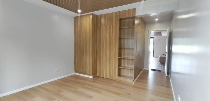 Townhouse For Sale in Pilar, Las Pinas