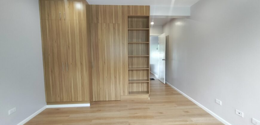 Townhouse For Sale in Pilar, Las Pinas