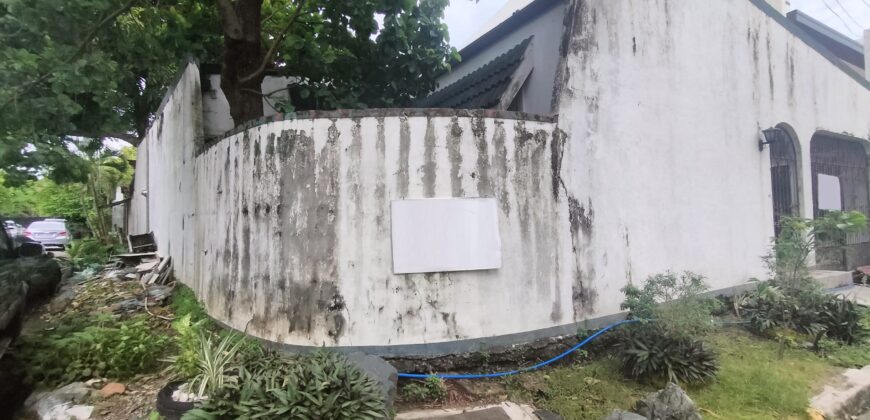 Corner Bungalow Type of House in Pilar, Las Pinas