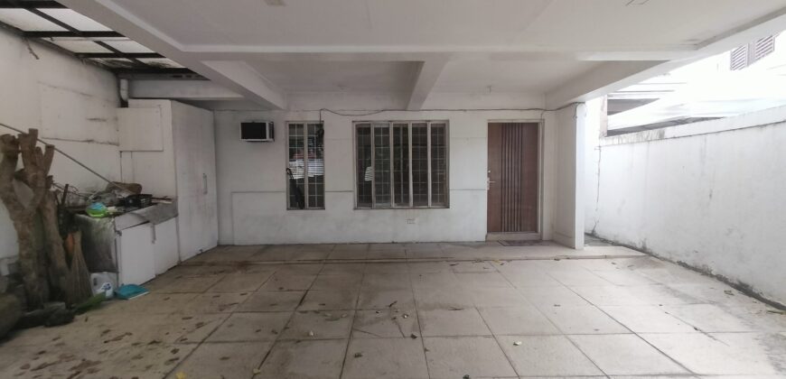 Two Storey House For Sale in Pilar, Las Pinas