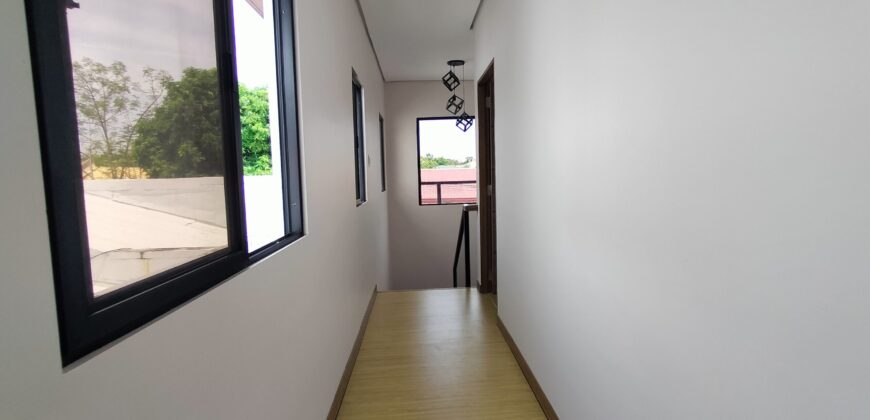 Duplex Type of House for in Paranaque City