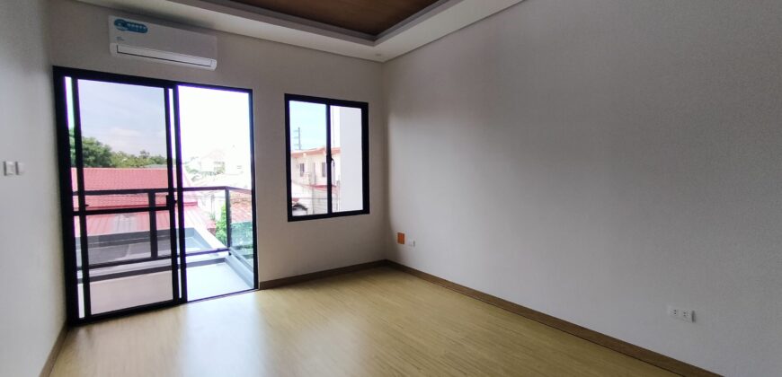 Duplex Type of House for in Paranaque City