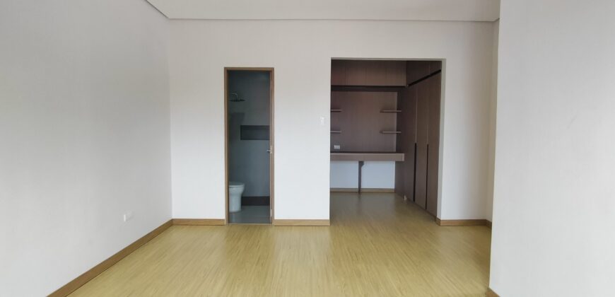 Duplex Type of House for in Paranaque City