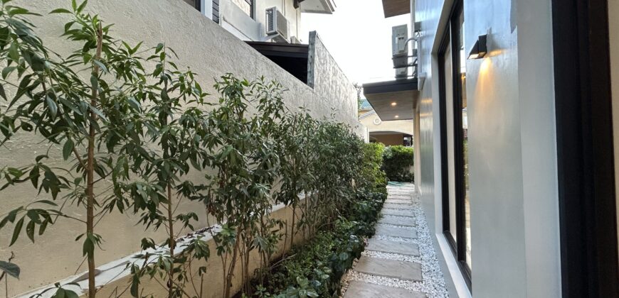 3 Level Towering Beauty in BF Homes Paranaque