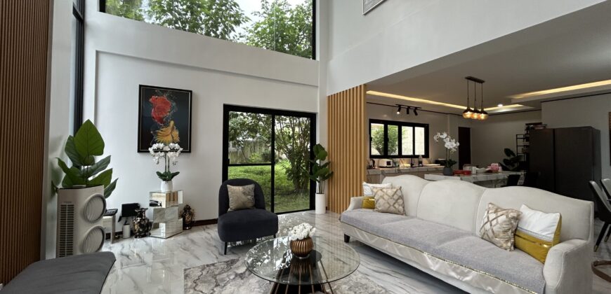 Fully Furnished House with Golf Share in Royale Tagaytay Estate