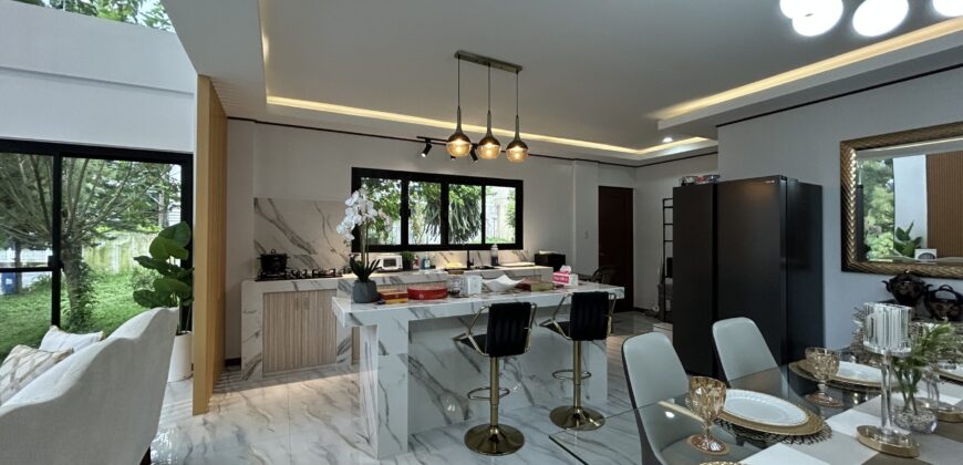 Fully Furnished House with Golf Share in Royale Tagaytay Estate