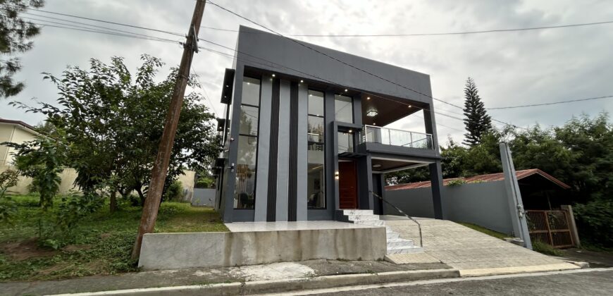 Fully Furnished House with Golf Share in Royale Tagaytay Estate