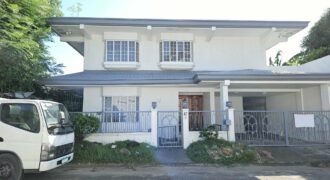 House For Sale in BF Homes Paranaque