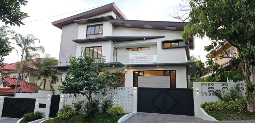 Modern Mansion: A Living Masterpiece in Ayala Alabang Village.