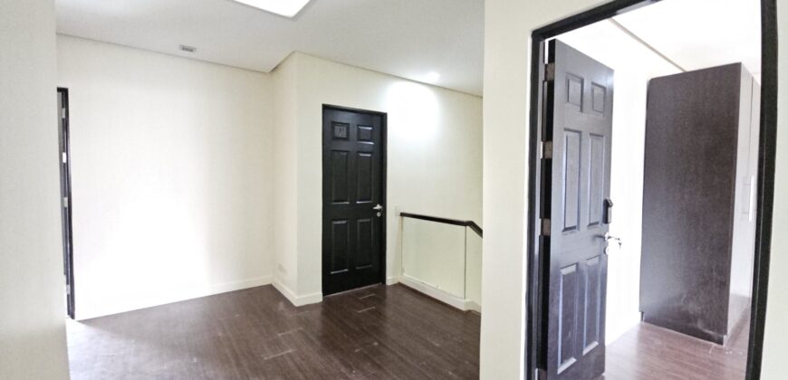Big and Affordable Townhouse for Sale in BF Homes Paranaque