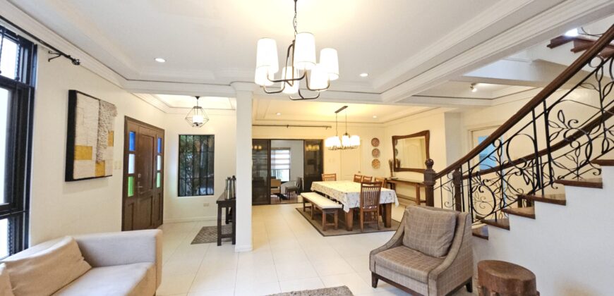 Corner Elegant House in BF Homes, Paranaque City