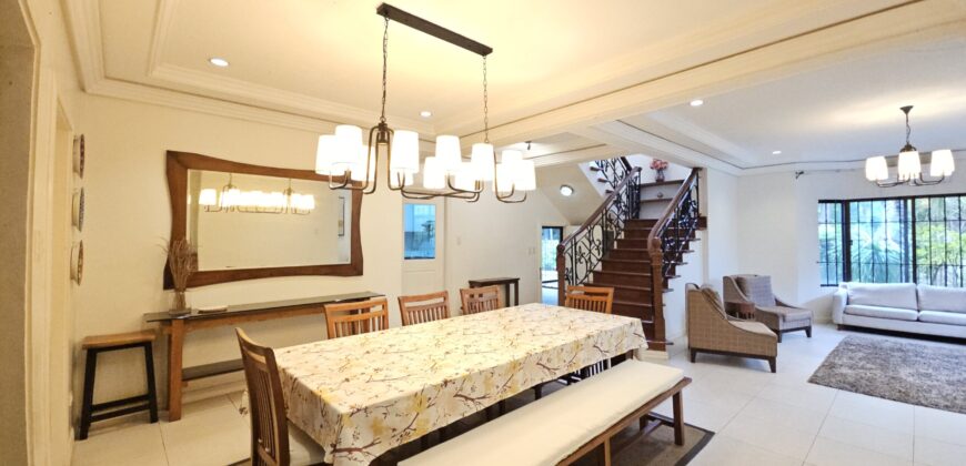 Corner Elegant House in BF Homes, Paranaque City