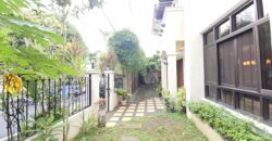 Corner Elegant House in BF Homes, Paranaque City