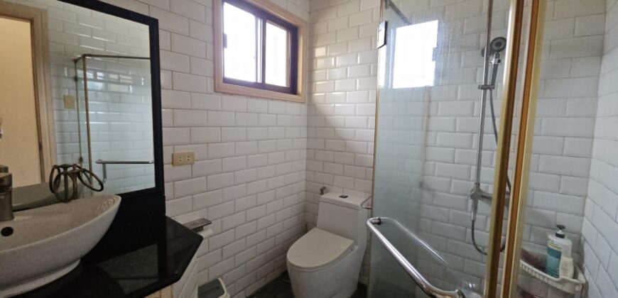 Corner Elegant House in BF Homes, Paranaque City