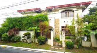 Corner Elegant House in BF Homes, Paranaque City