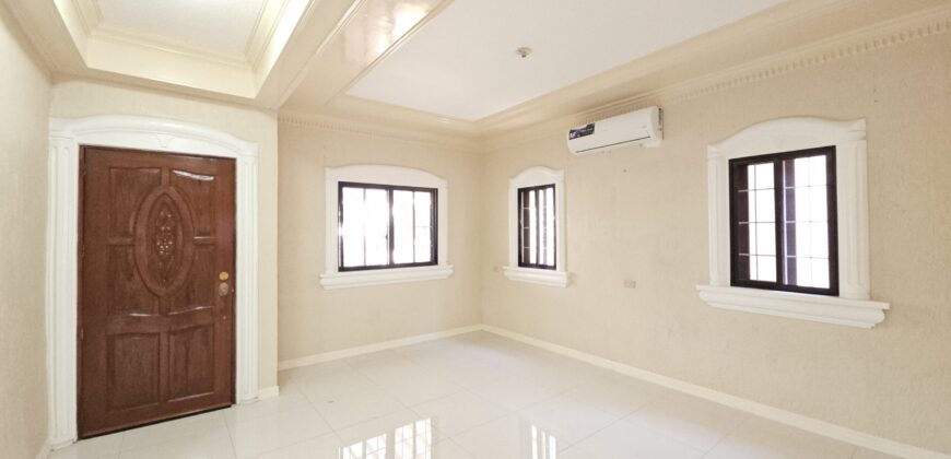 Hindi Ito Nawawala sa Uso! Classic Design House for Sale in BF Homes Muntinlupa near Alabang Hills.