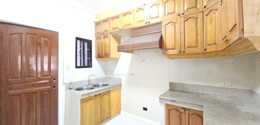 Hindi Ito Nawawala sa Uso! Classic Design House for Sale in BF Homes Muntinlupa near Alabang Hills.