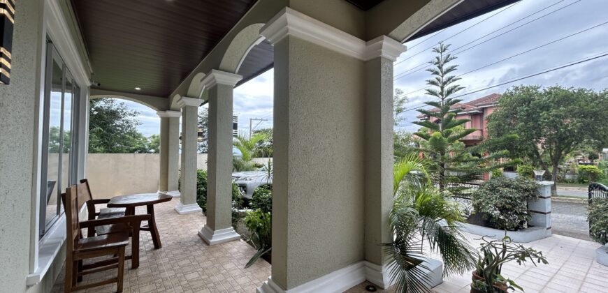 Corner 2 Storey House For Sale with View Deck Vibes in Tagaytay