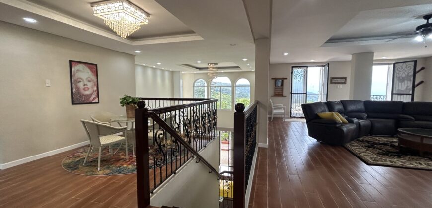 Corner 2 Storey House For Sale with View Deck Vibes in Tagaytay