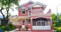 Hindi Ito Nawawala sa Uso! Classic Design House for Sale in BF Homes Muntinlupa near Alabang Hills.