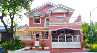Hindi Ito Nawawala sa Uso! Classic Design House for Sale in BF Homes Muntinlupa near Alabang Hills.